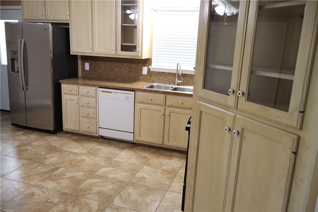 326 Cr 3590, China Spring, Texas image 47