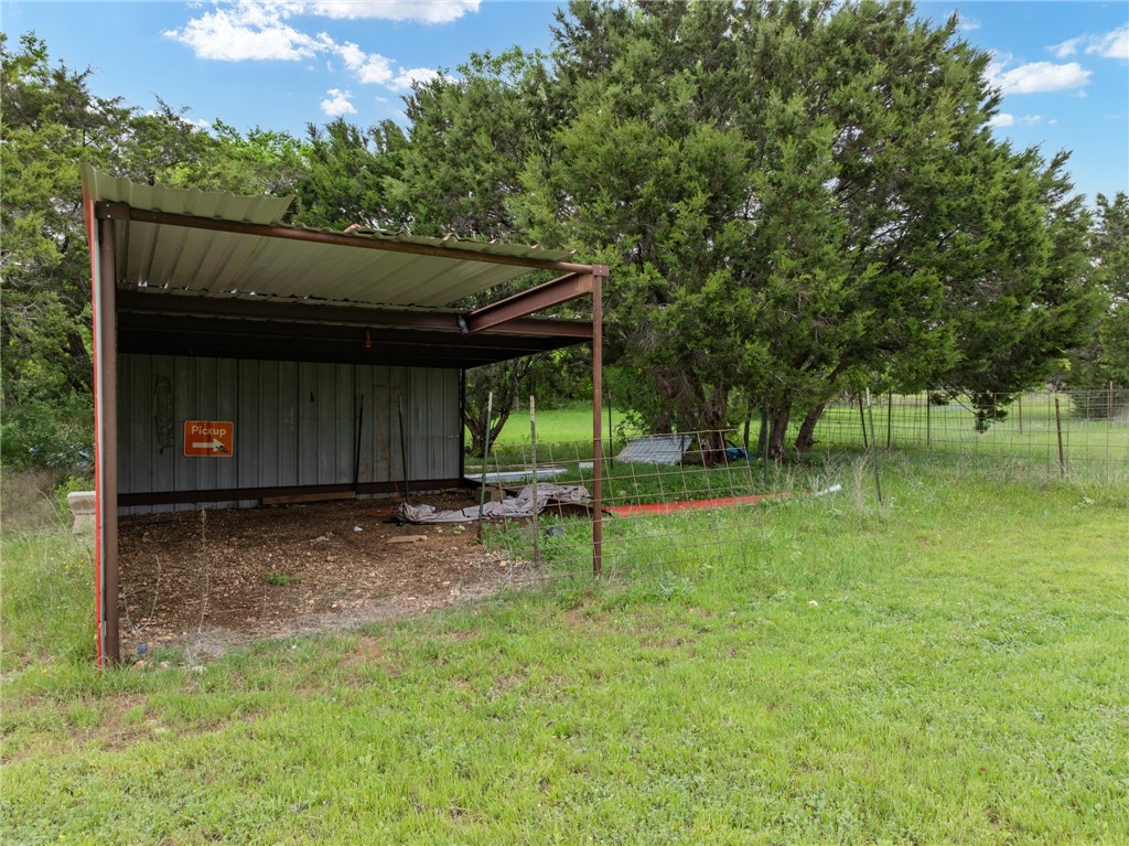 326 Cr 3590, China Spring, Texas image 25