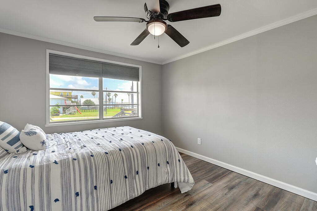 810 S Sandpiper Street, Ingleside, Texas image 33
