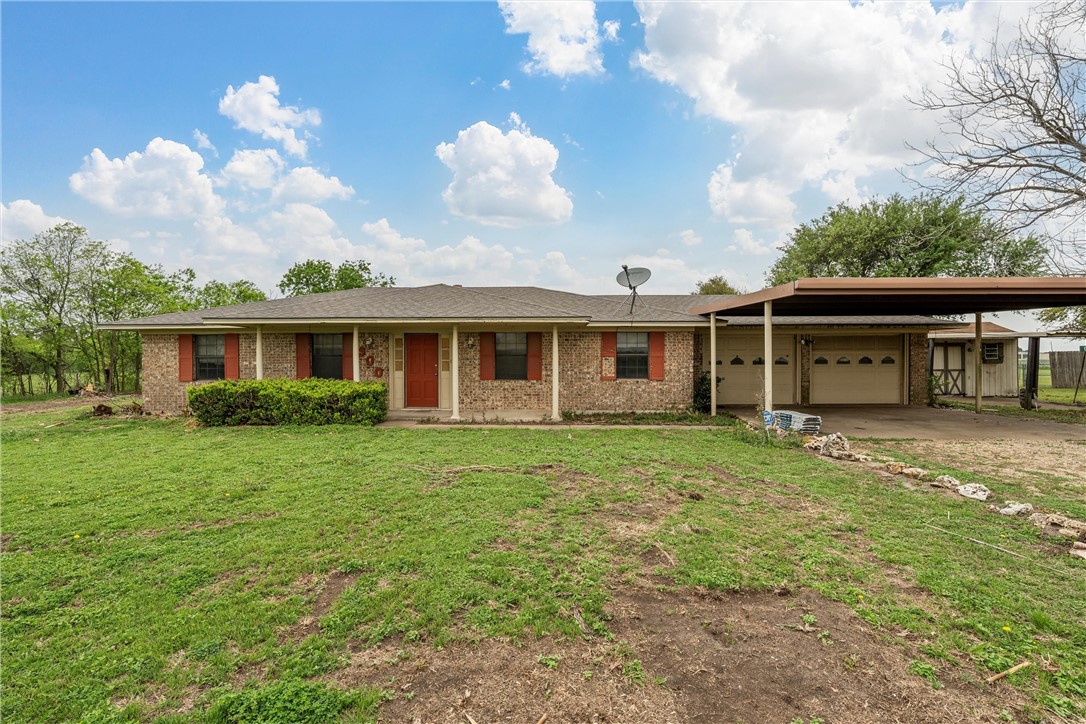 900 E Avenue A Avenue, Rosebud, Texas image 1