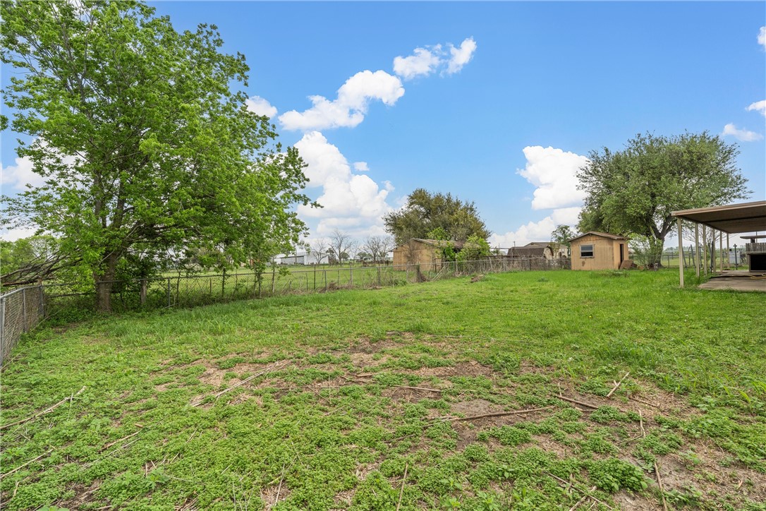 900 E Avenue A Avenue, Rosebud, Texas image 12