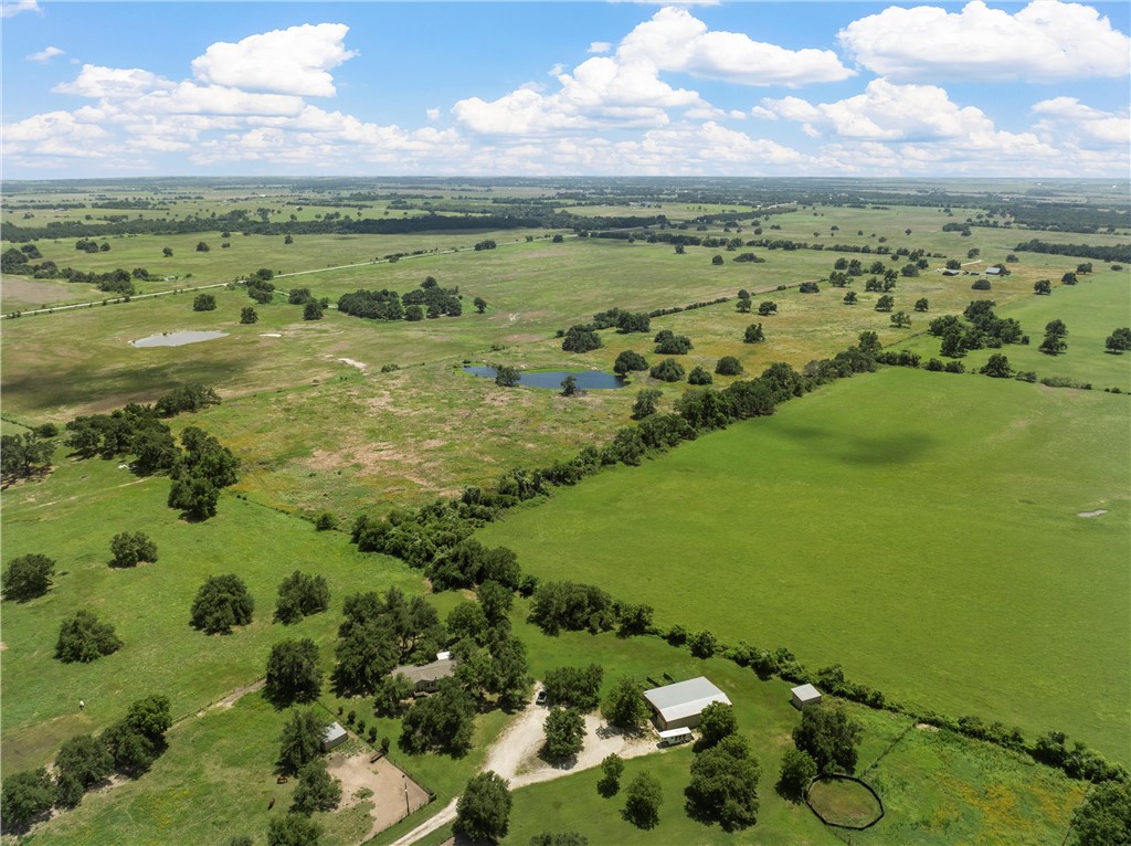 202 Cr 481e, Lott, Texas image 32