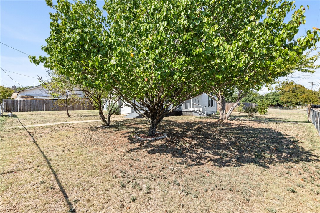 328 Taft Street, McGregor, Texas image 7