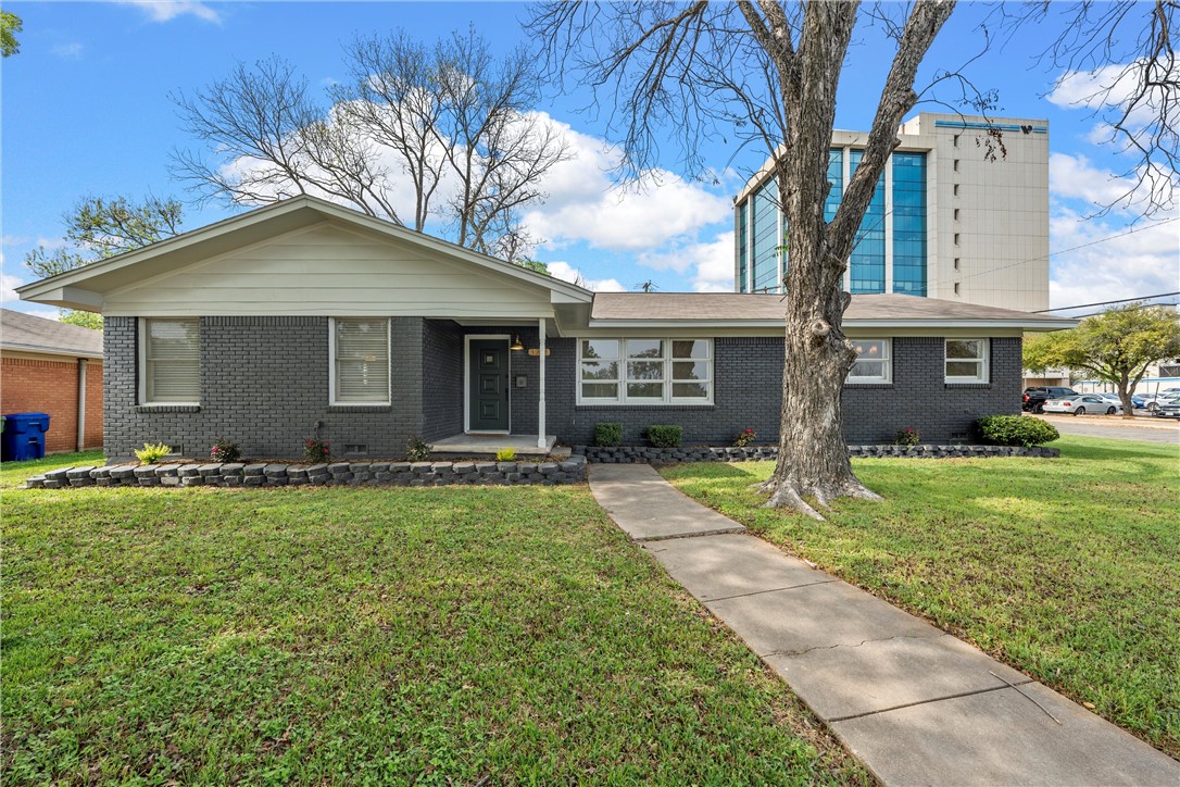 3201 Pine Avenue, Waco, Texas image 1