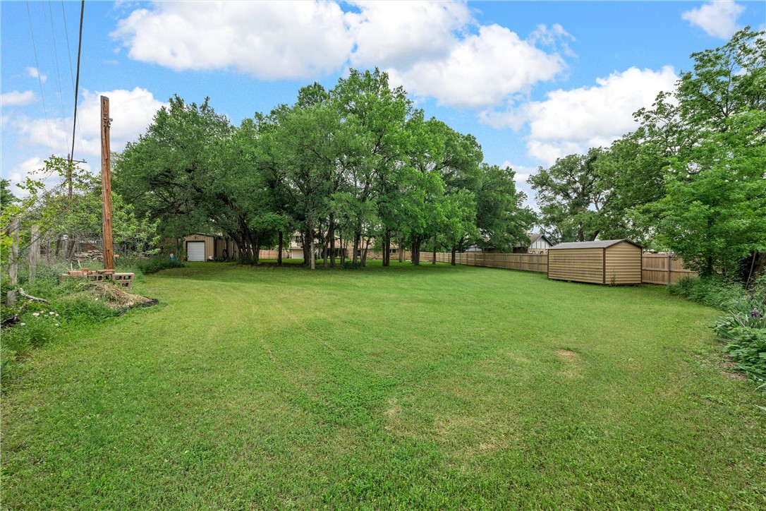 3217 Pioneer Circle, Woodway, Texas image 28