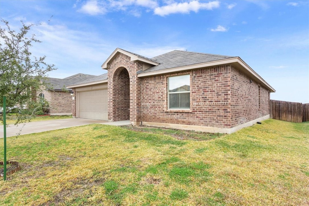 3216 Skinner Drive, Lorena, Texas image 3