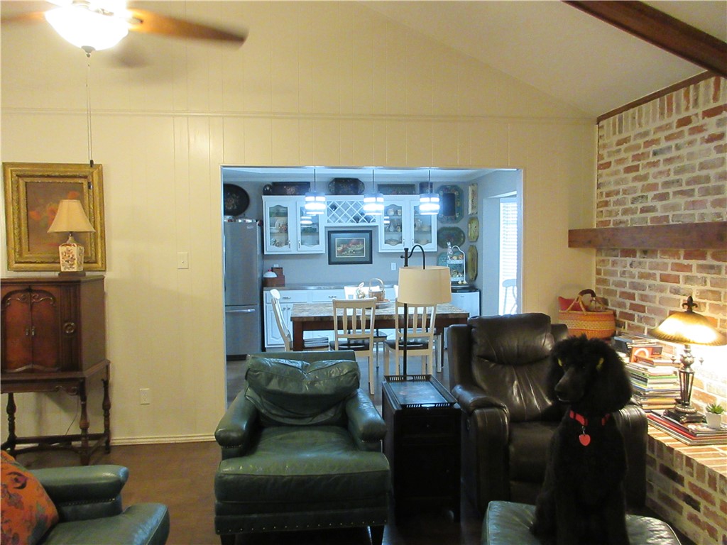 1409 Lorene Lane, Marlin, Texas image 12