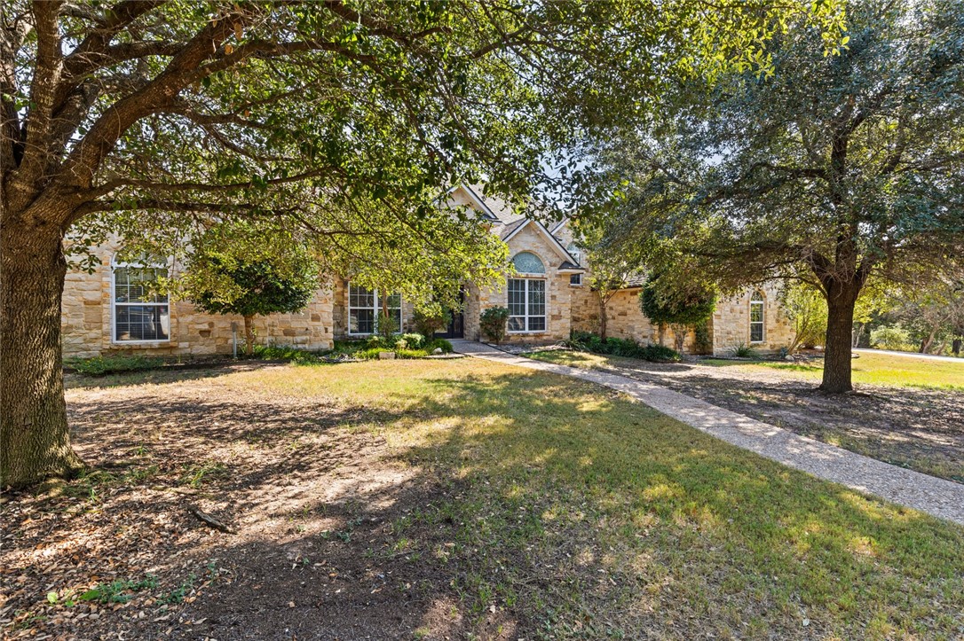 2385 Austin Hines Drive, China Spring, Texas image 9