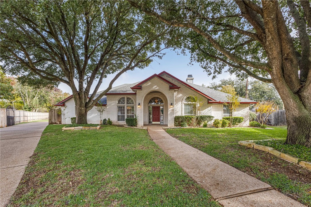 701 Telluride Drive, Woodway, Texas image 1