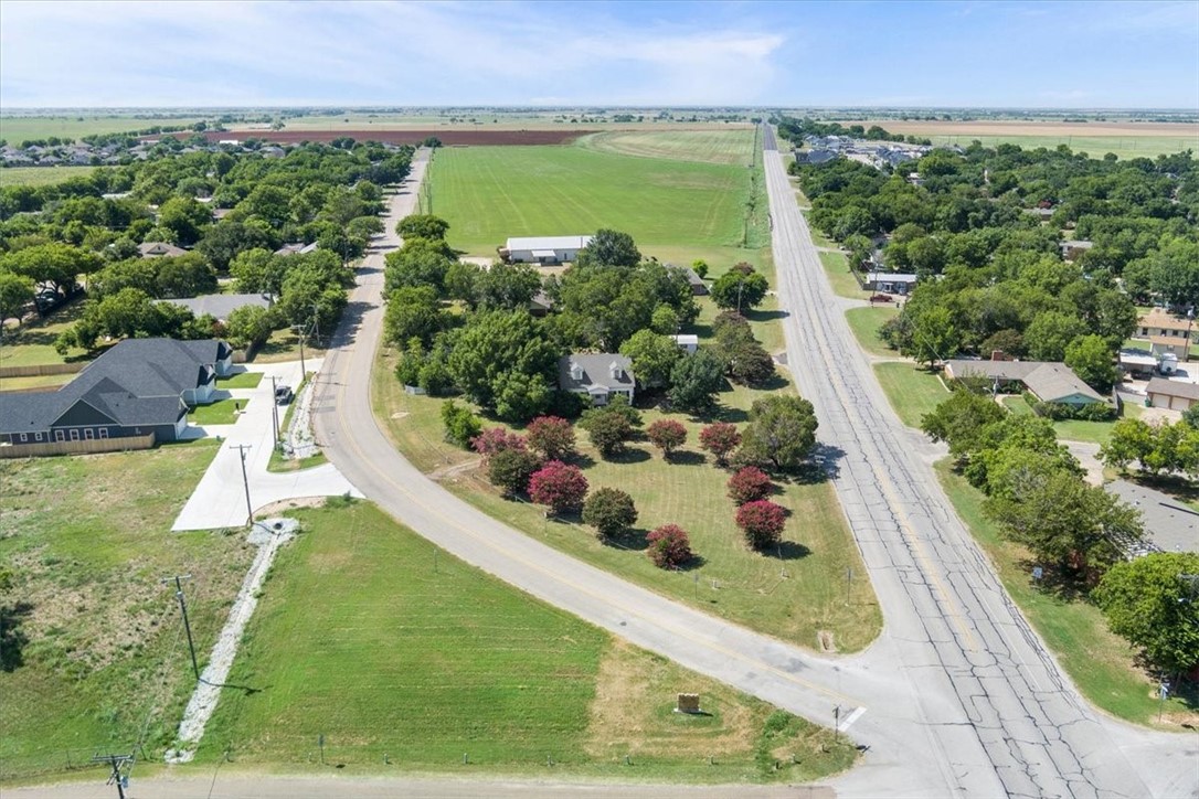 700 N Lone Star Parkway, McGregor, Texas image 5