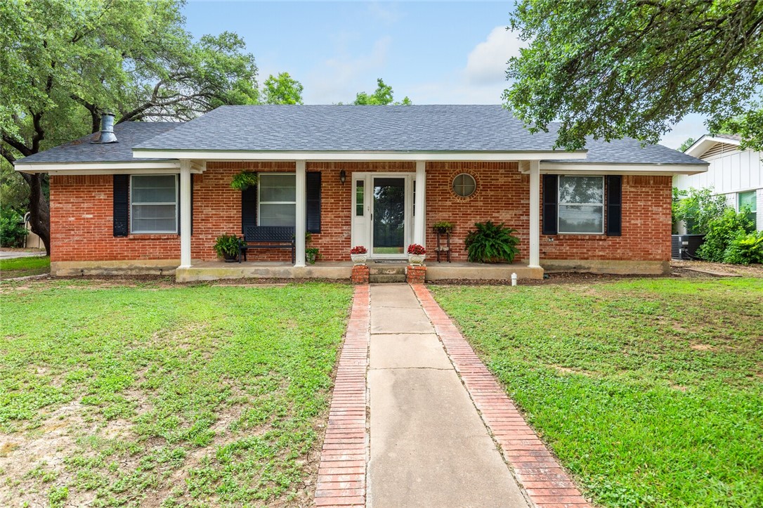 1302 E Franklin Street, Hillsboro, Texas image 1