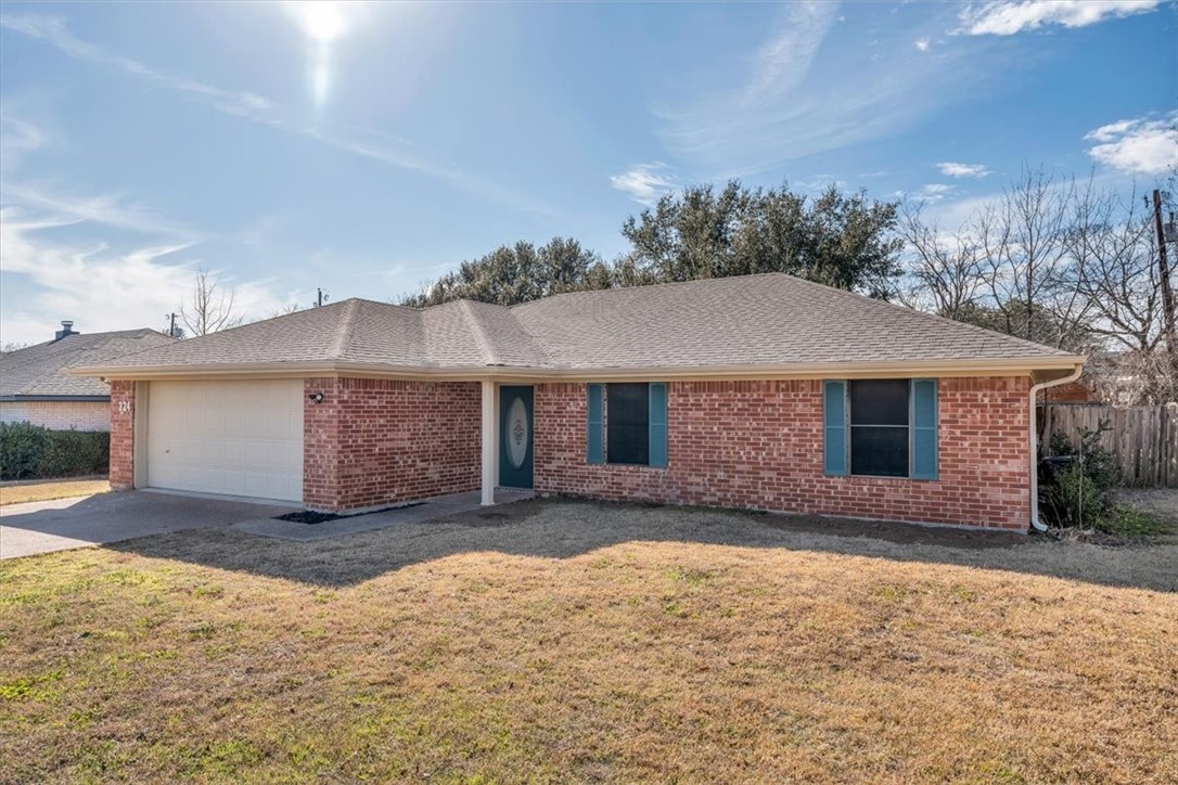 324 S Old Temple Road, Hewitt, Texas image 1