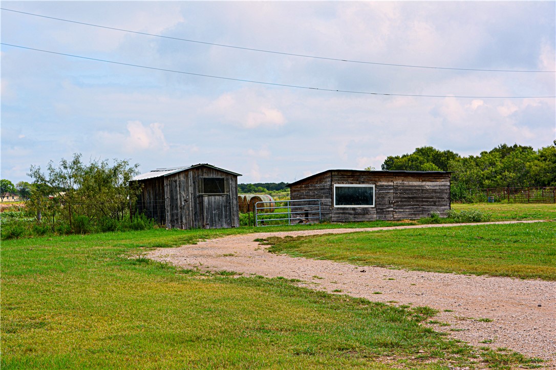 4070 T K Parkway Pkwy, Axtell, Texas image 17