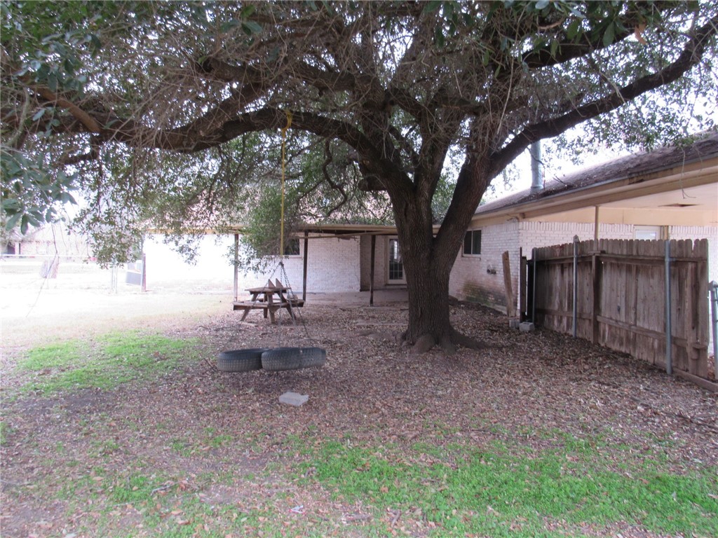 1516 E Mclennan Avenue, Mart, Texas image 14