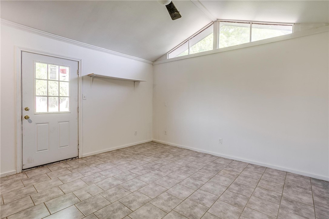 900 E Beth Street, Whitney, Texas image 18