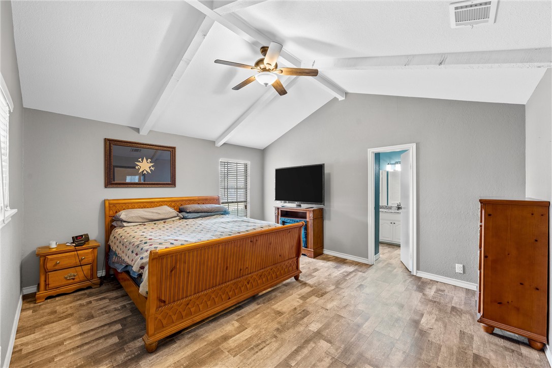 133 Crestwood Drive, Hewitt, Texas image 10
