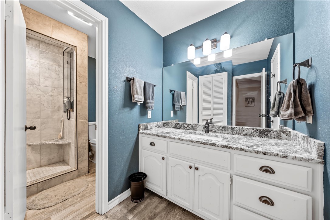 133 Crestwood Drive, Hewitt, Texas image 12
