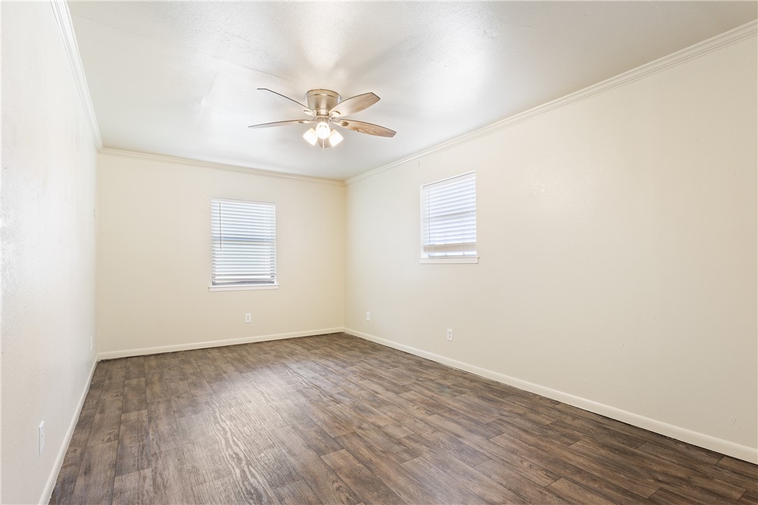 701 S 13th Avenue, Teague, Texas image 17