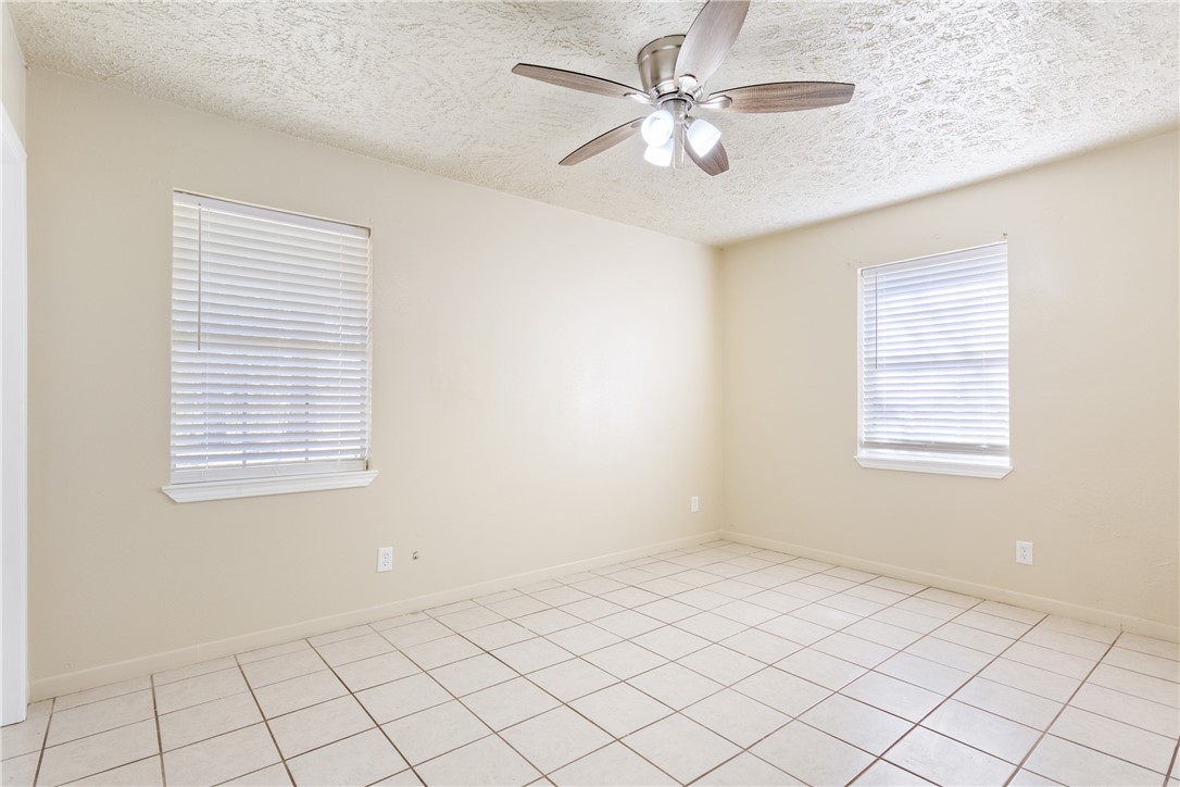 701 S 13th Avenue, Teague, Texas image 18