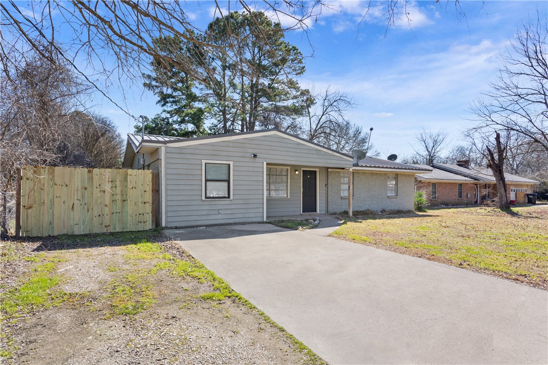 701 S 13th Avenue, Teague, Texas image 4