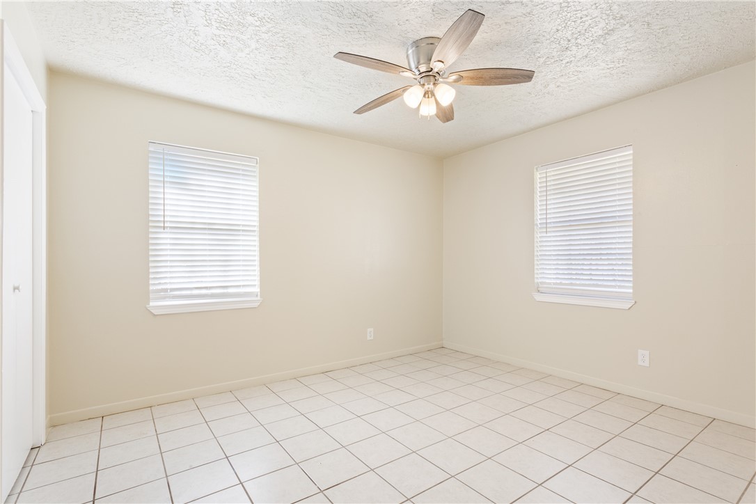 701 S 13th Avenue, Teague, Texas image 19