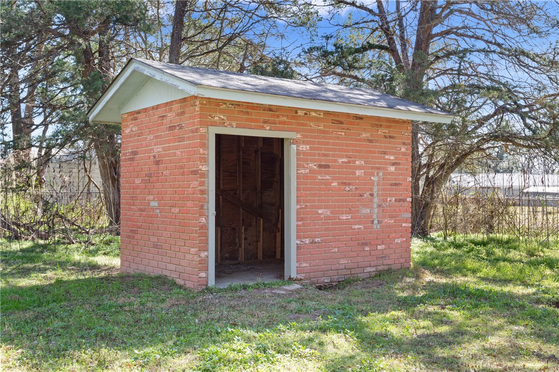 701 S 13th Avenue, Teague, Texas image 24