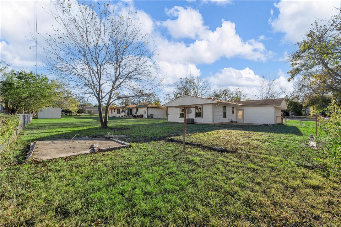 706 S Avenue L Avenue, Clifton, Texas image 15