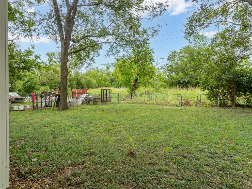 809 E Downs Avenue, Temple, Texas image 33