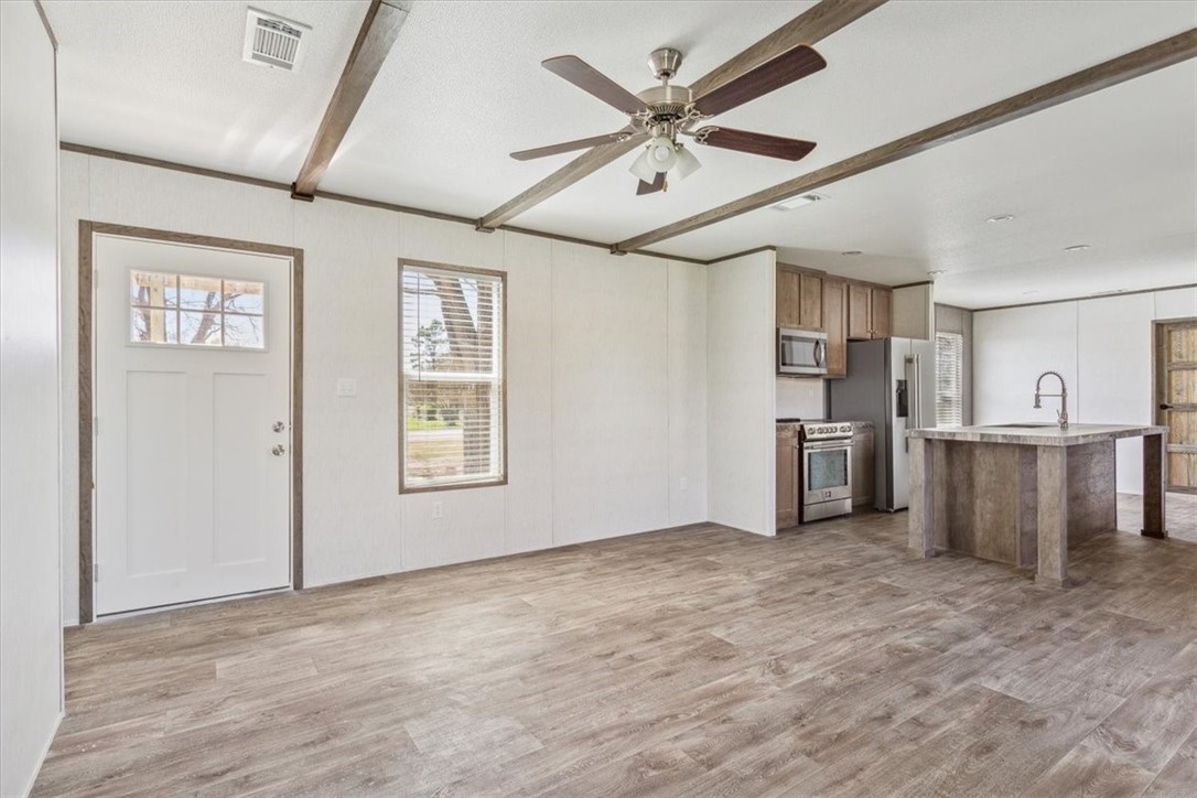 404 E Collins Street, Bremond, Texas image 7