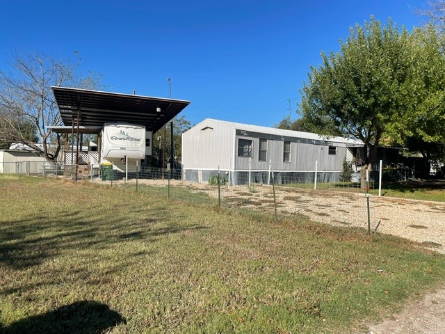 905 Parker Street, Groesbeck, Texas image 2