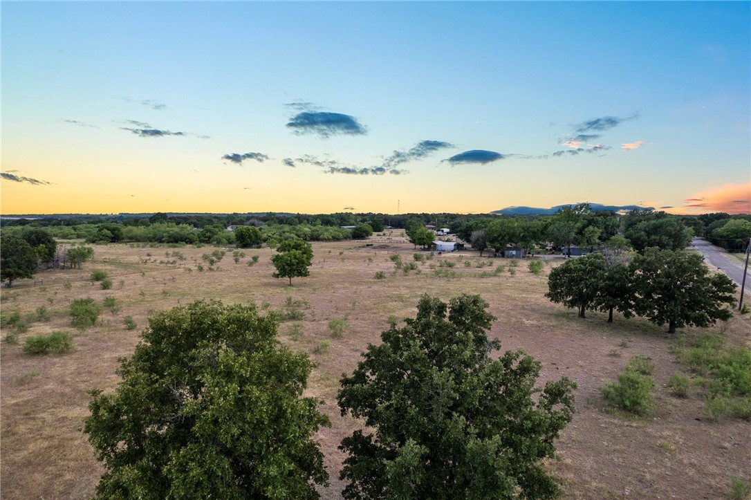 318 Wildbird Lane, Axtell, Texas image 3