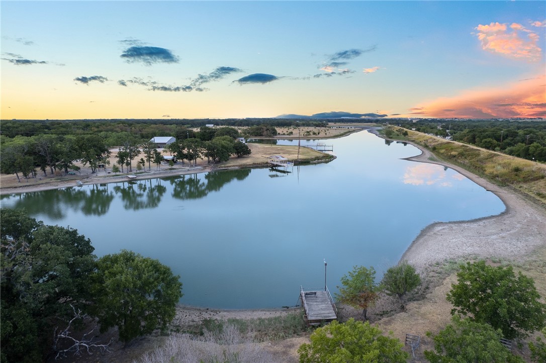 318 Wildbird Lane, Axtell, Texas image 4