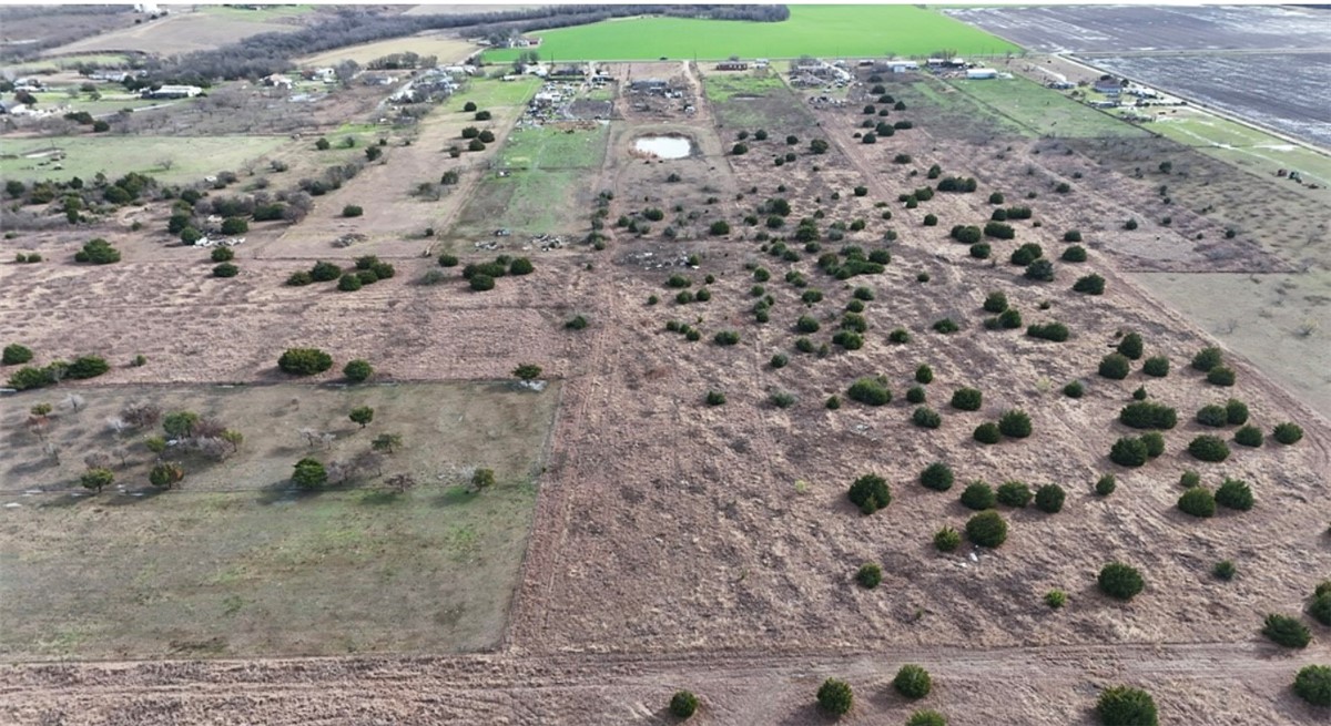 3473 Bluhm Road, West, Texas image 7