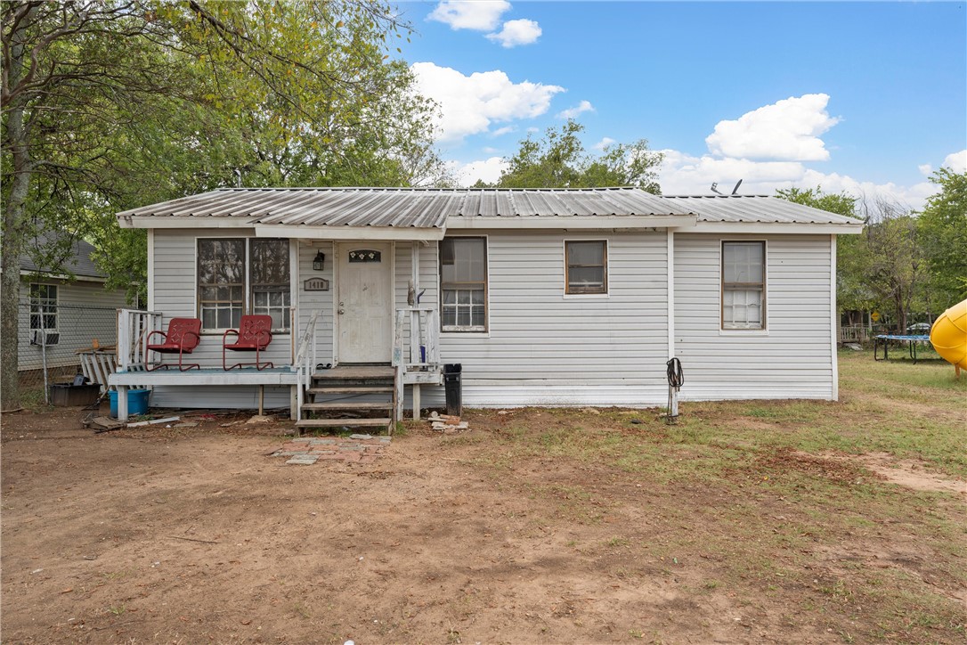 1418 Oaklawn Street, Bellmead, Texas image 1