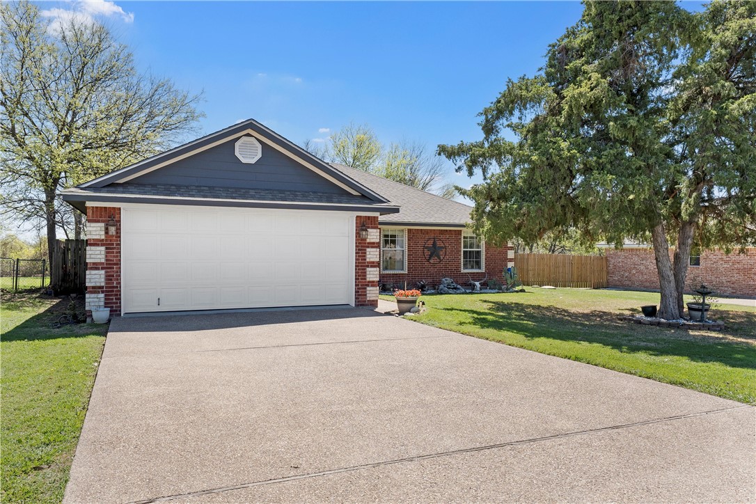 459 Maywood Drive, Woodway, Texas image 2