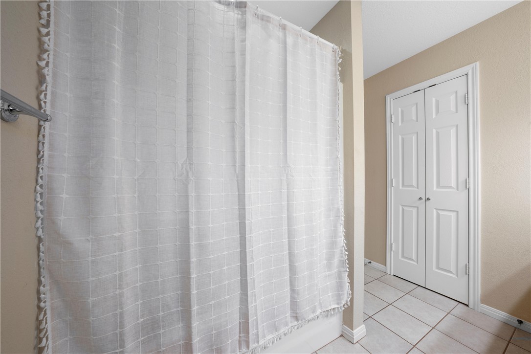 459 Maywood Drive, Woodway, Texas image 20