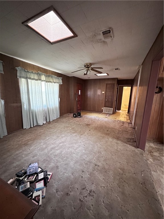 504 E Pine Street, West, Texas image 4