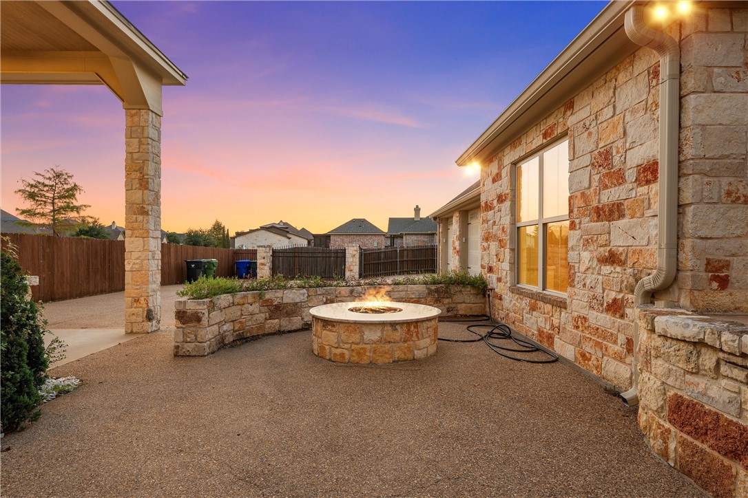 401 Stone Creek Ridge Drive, McGregor, Texas image 13