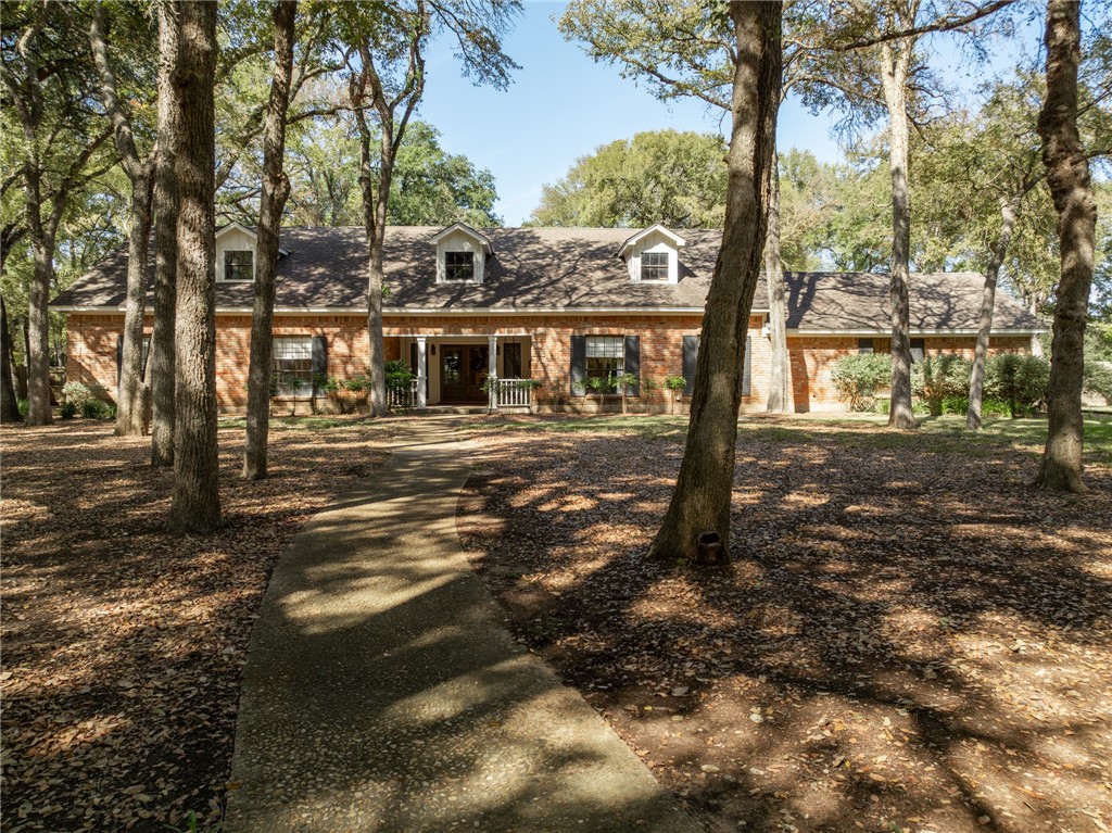 270 Creek Bend Road, McGregor, Texas image 1