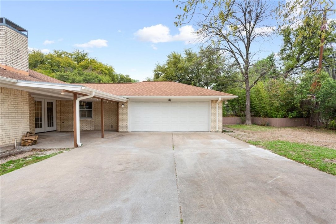 1705 Live Oak Valley Circle, Waco, Texas image 34