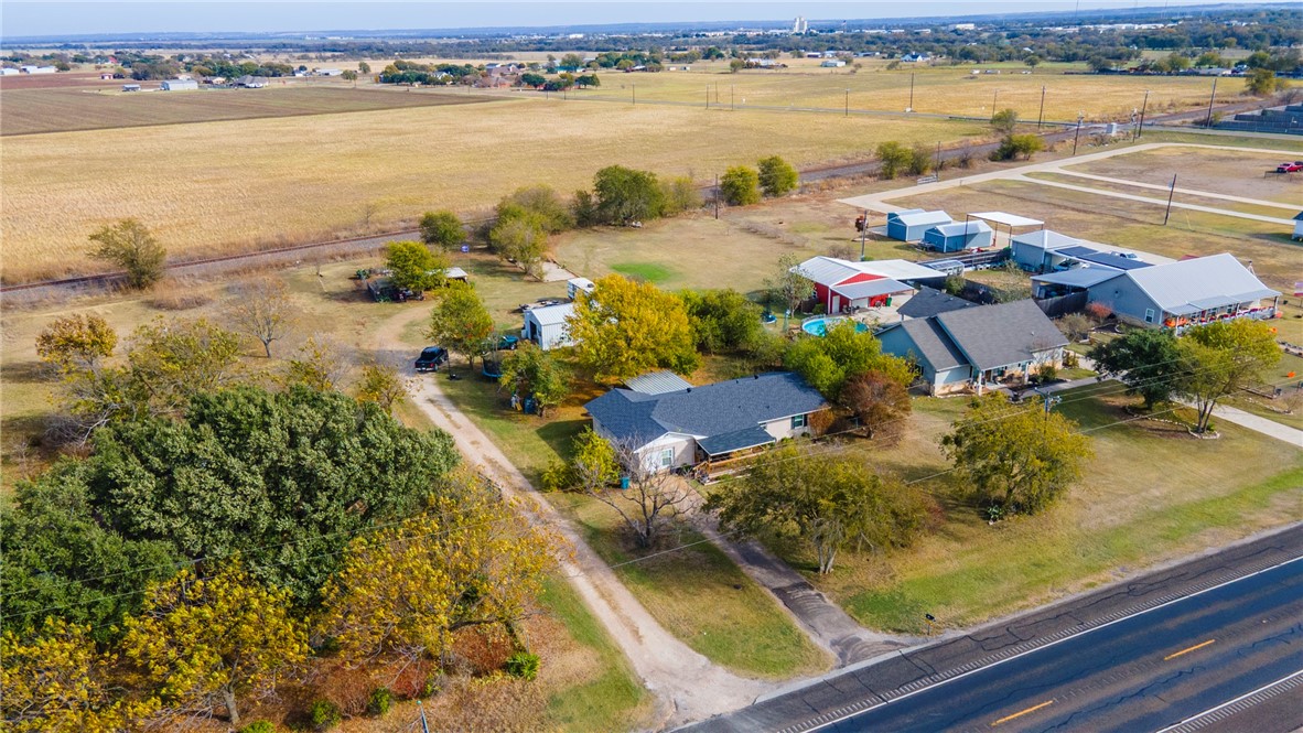 1134 N Lone Star Parkway, McGregor, Texas image 29