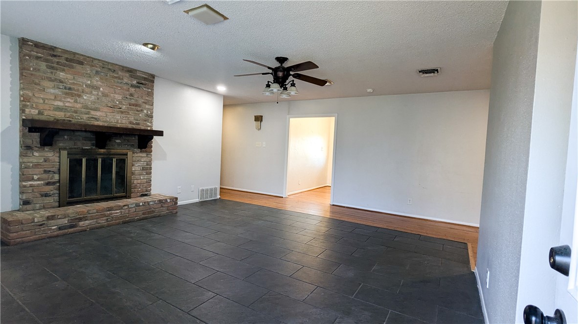 1122 W 6th Street, McGregor, Texas image 11