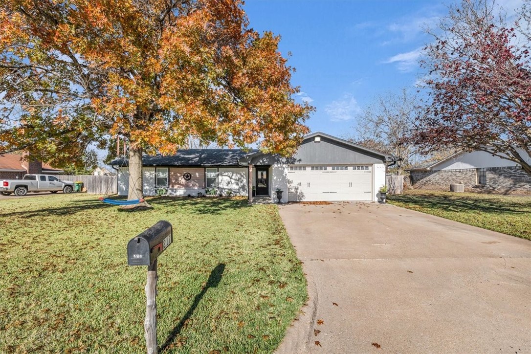 217 Valley View Drive, Waco, Texas image 2