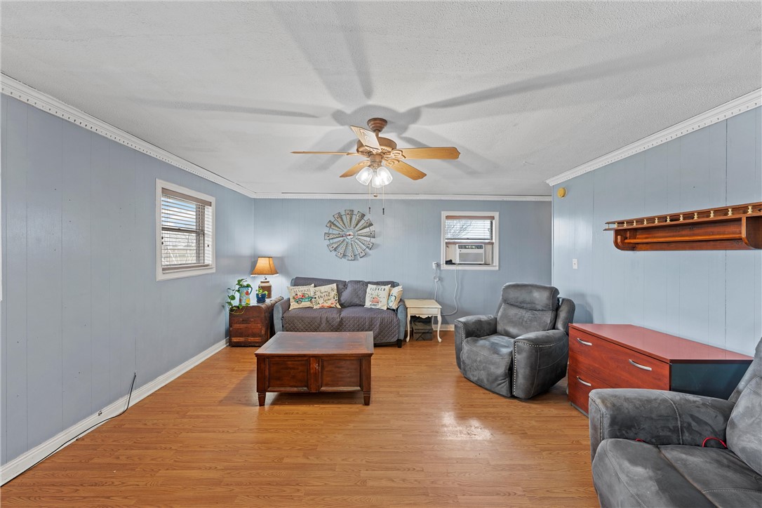 1153 One Mile Lane, Riesel, Texas image 4