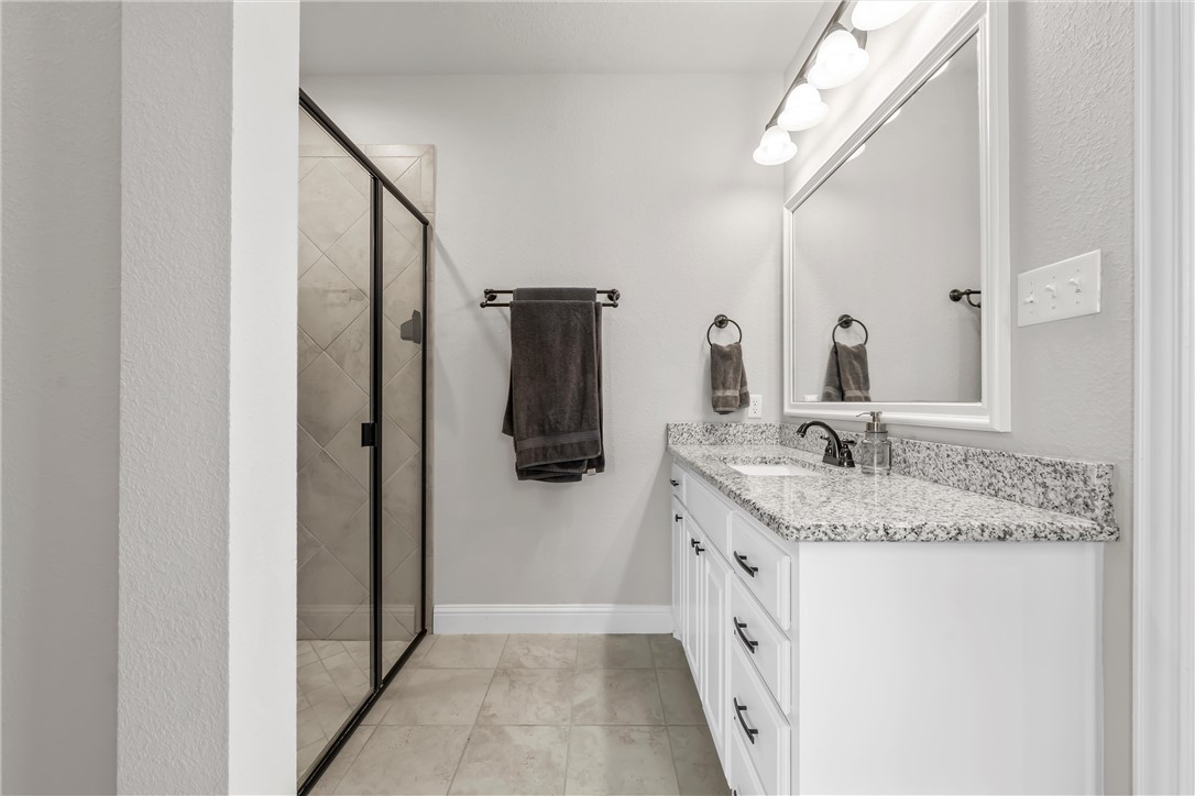 260 Oak Meadow Trail, McGregor, Texas image 17