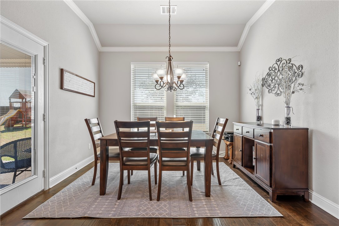 260 Oak Meadow Trail, McGregor, Texas image 12
