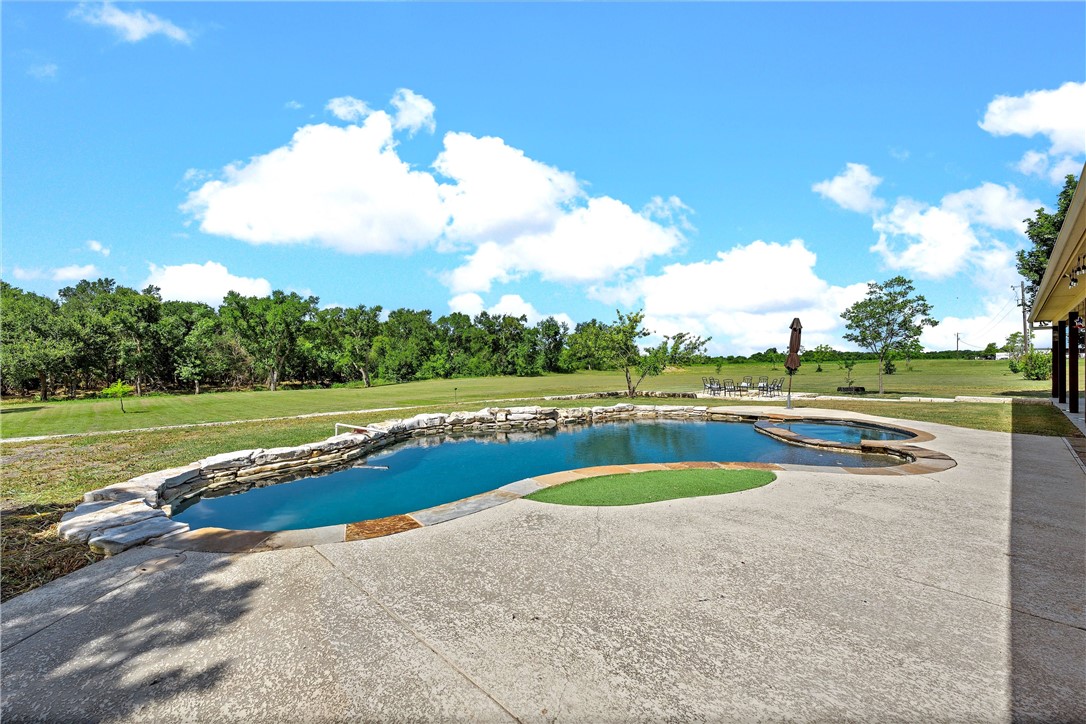 13901 Pecan Road, Bartlett, Texas image 30