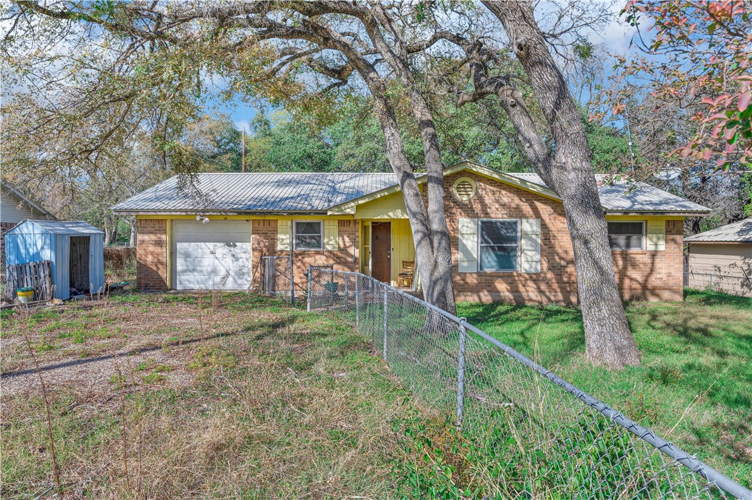 357 Cr 1700 Road, Clifton, Texas image 1