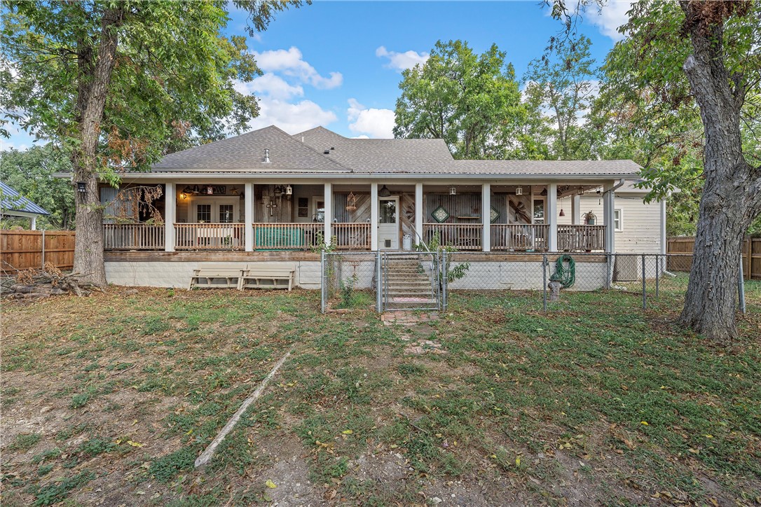 702 S Harrison Street, West, Texas image 35