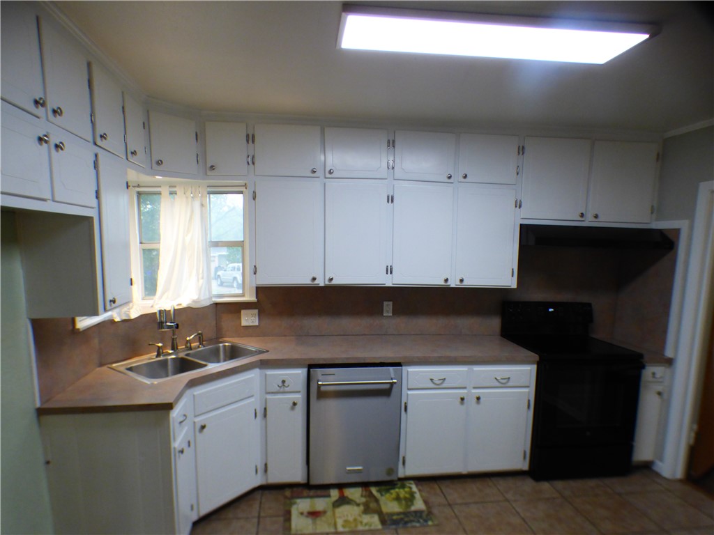 3801 Sanger Avenue, Waco, Texas image 6
